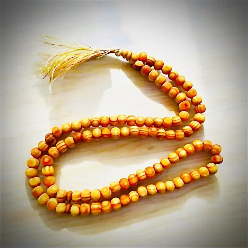 Handgjord Tasbih gjord av äkta olivträ med 99 pärlor