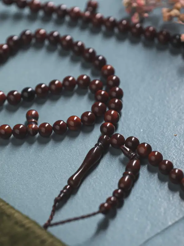 Koka Misbah Tasbih 99 Pärlor i Körsbärsfärg