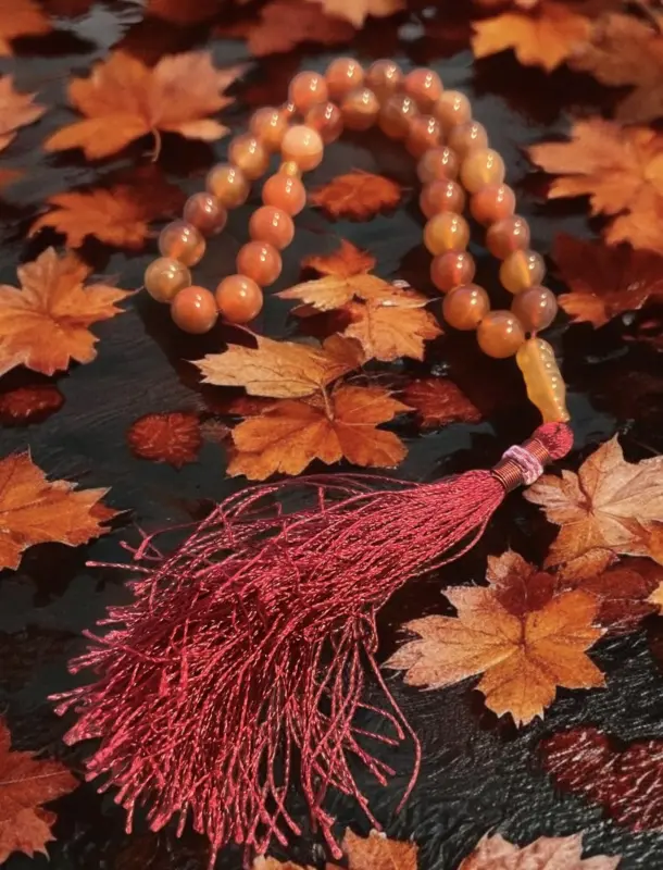 Bärnstensfärgad Tasbih i Agatsten 33 Pärlor