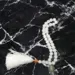 Stilfull Vit Sten Tasbih med 33 Pärlor