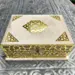 Große Koran-Geschenkbox in Cremeweiß mit goldenen Details