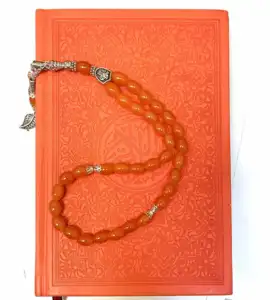 Regnbåge Koran med Glas Tasbeeh (33 pärlor)