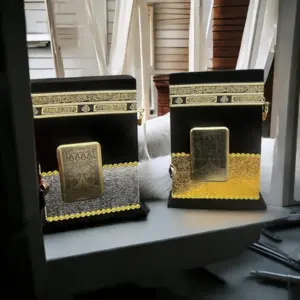 Luksus Kaaba Koranholder i Velour i Guld