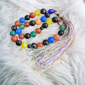 Sultan Tasbih mit verschiedenfarbigen Achatsteinen, 33 Perlen